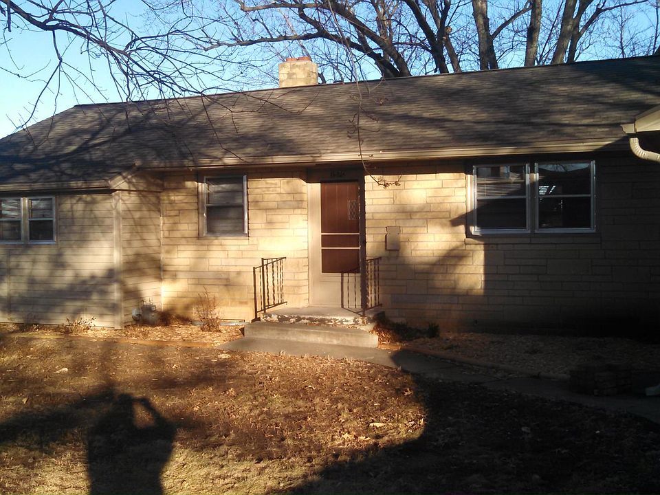 1st image of 1570 Midland St