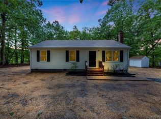 1063 Winnsville Dr, Bremo Bluff, VA 23022