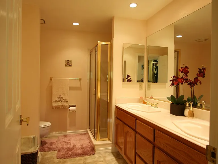 1242 Monte Dr — Photo 4