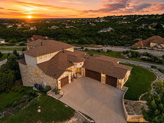 2nd image of 1501 Chalk Bluff Ct