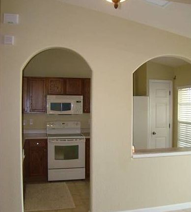 4th image of 405 Margie Dr