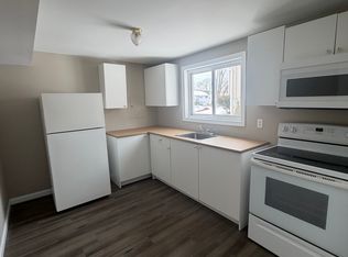 12 Circle Dr E #2, Patchogue, NY 11772