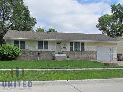 1st image of 319 E 34th St