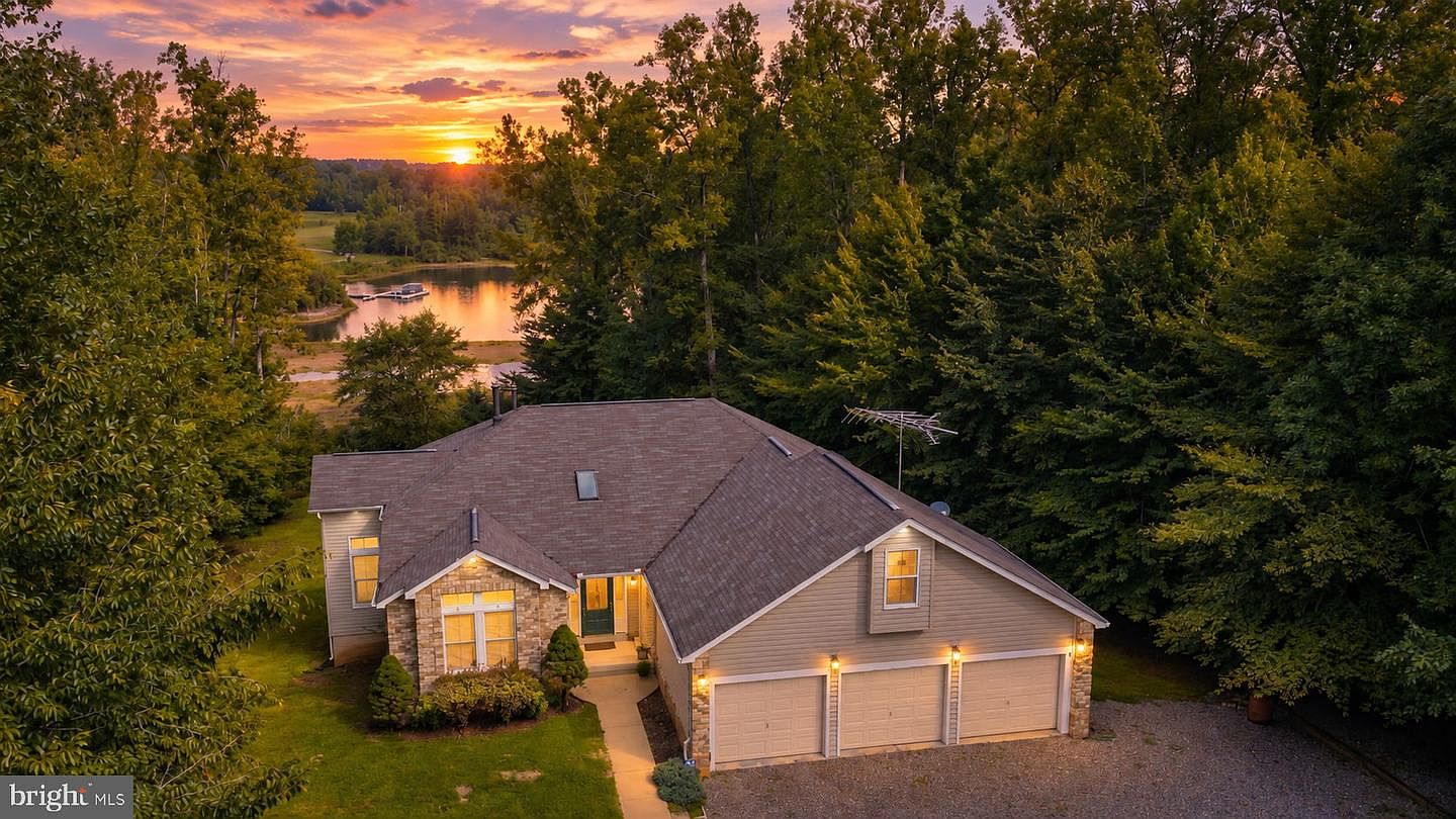 435 Fisher Dr — Cutalong at Tributer Resort