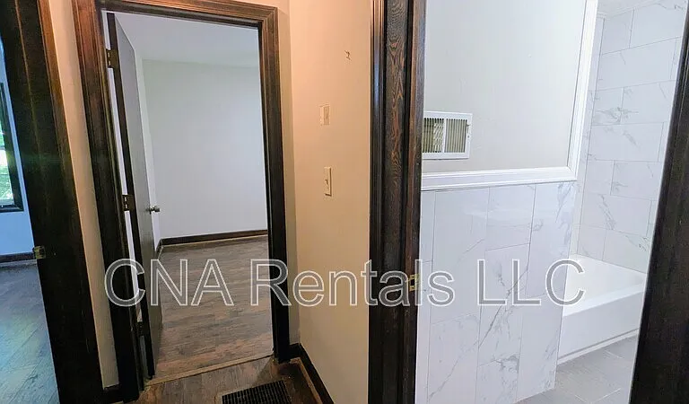 104 E Acres Dr SE — Photo 10