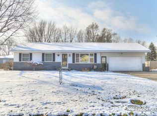 7617 22nd Ave, Jenison, MI 49428