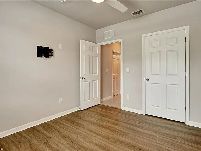 20462 Plumwood Loop — Photo 10
