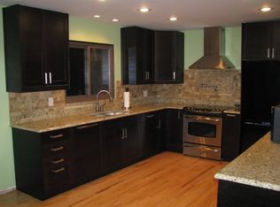 15708 Swathmore Ln, Livonia, MI 48154