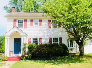 54 Foster St, Red Bank, NJ 07701