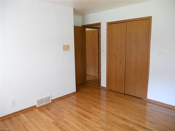2nd image of 6245 Sharondale Dr