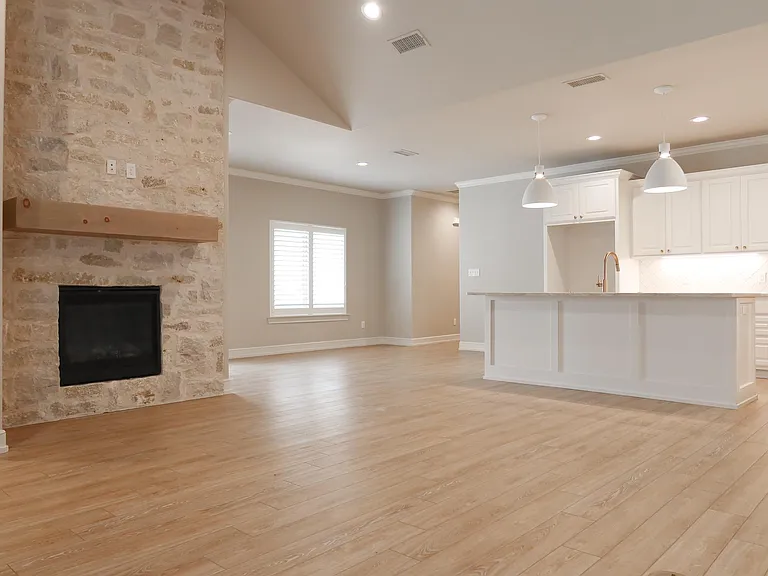 Open Floor- Plan Living & Kitchen