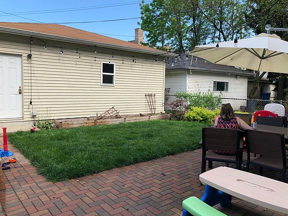 4th image of 3619 N Troy St #1