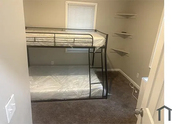 3 bed, 1000 sqft, $1,150 — Photo 4