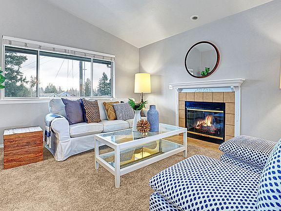 4th image of 2532 58th Ave NE