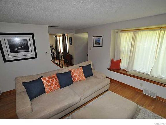 5th image of 101 Cornell Ave