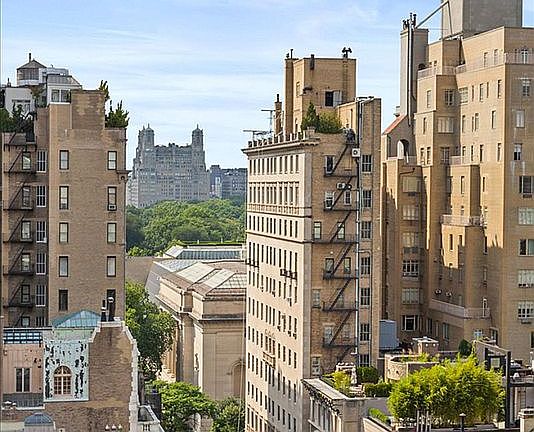2nd image of 40 E 80th St APT 16A