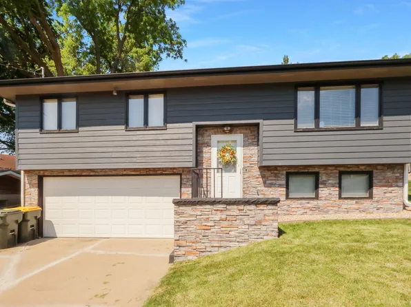 2611 S Royce St, Sioux City, IA 51106