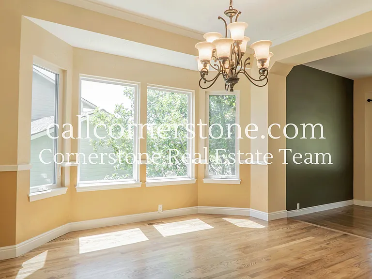 32 Jessana Hts — Photo 9
