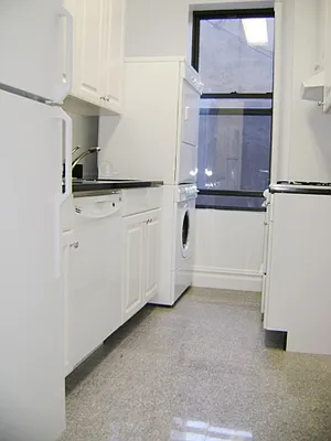 Rented by City Connections Realty | media 48