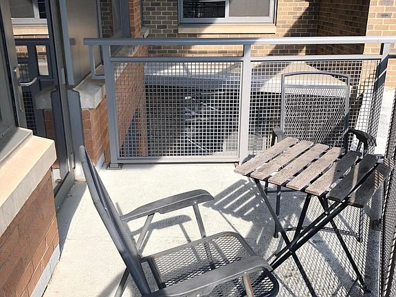 4th image of 2001 15th St N APT 815