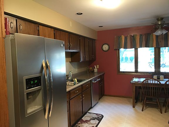 4th image of 303 E Navaho Ave