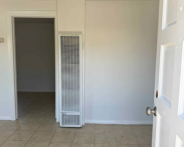 902 Tait St #4 — Photo 3