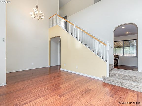 3rd image of 8220 NE 21st Pl