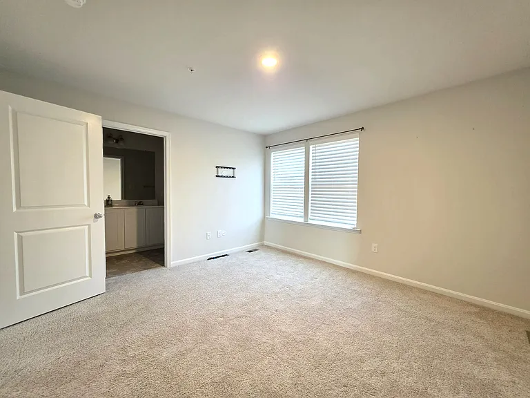 426 Creekbed Cir #1 — Photo 17