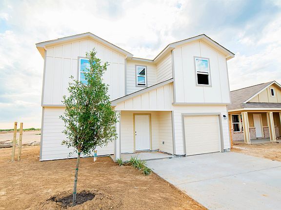 2nd image of 5810 Rosendo B Ancira Dr