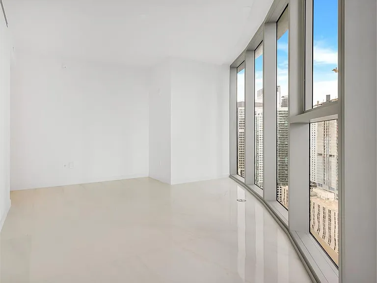 300 Biscayne Boulevard Way #4 — Photo 15