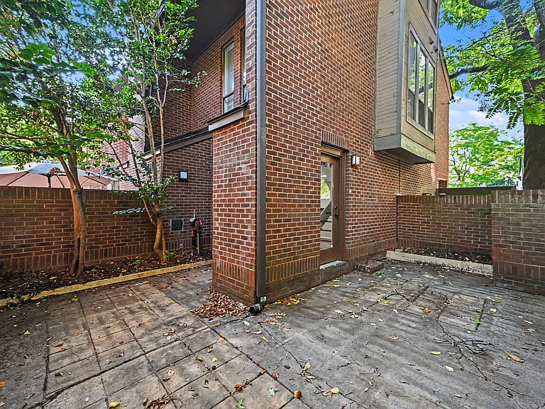417 N Church St #A — Photo 18