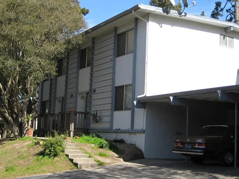 2 bed, 720 sqft, $2,450 — Photo 2