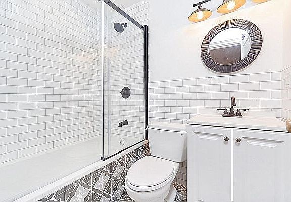 3rd image of 838 Hancock St #1