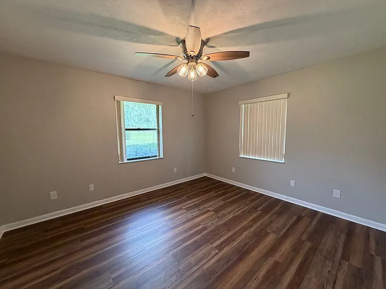 4112 SW 282nd St — Photo 16