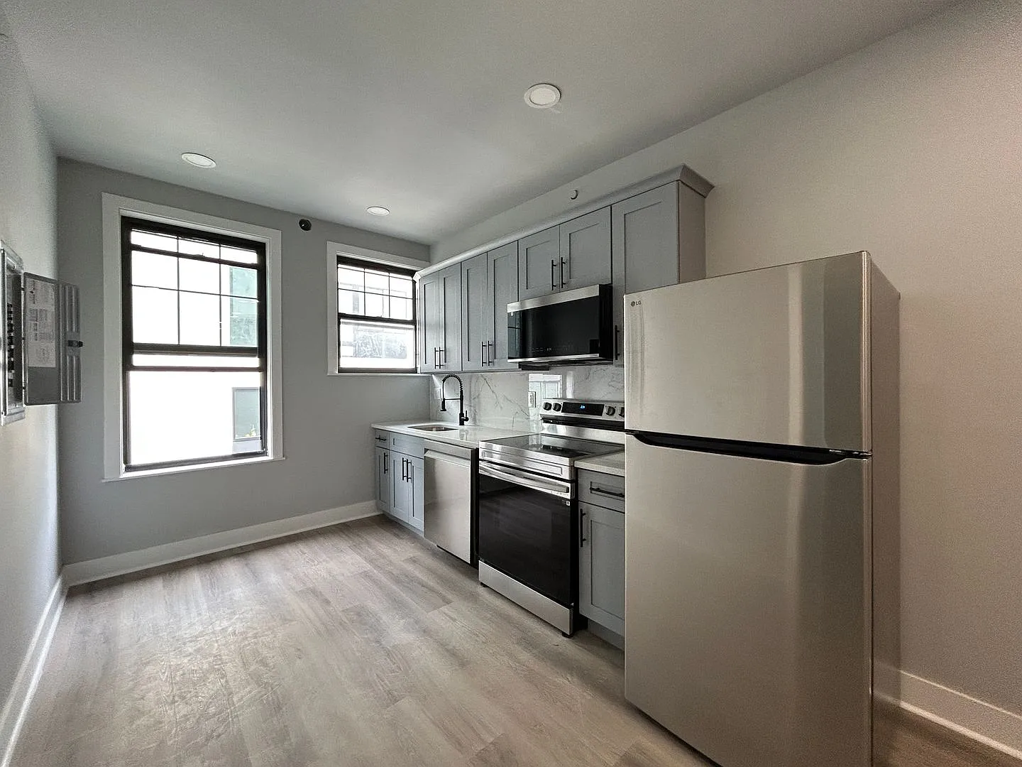 1116 S 12TH ST — Photo 3