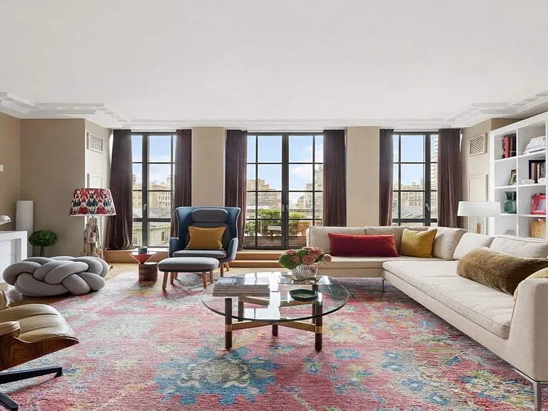 985 Park Ave #10/11 — Photo 1