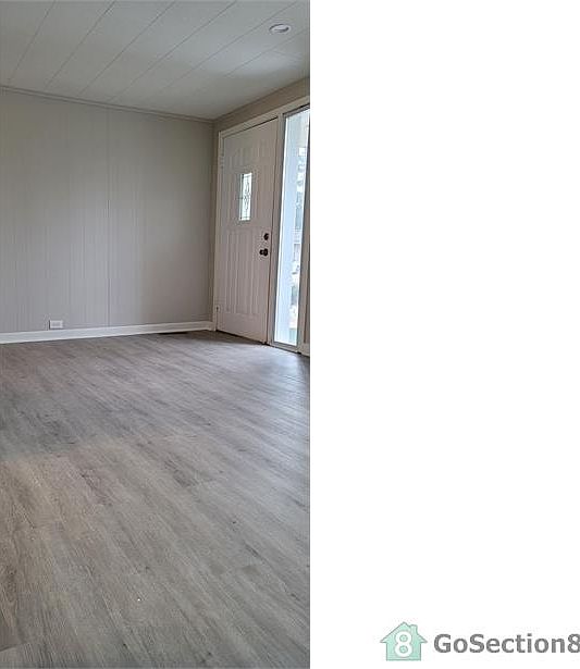1st image of 1630 N Prairie Ave