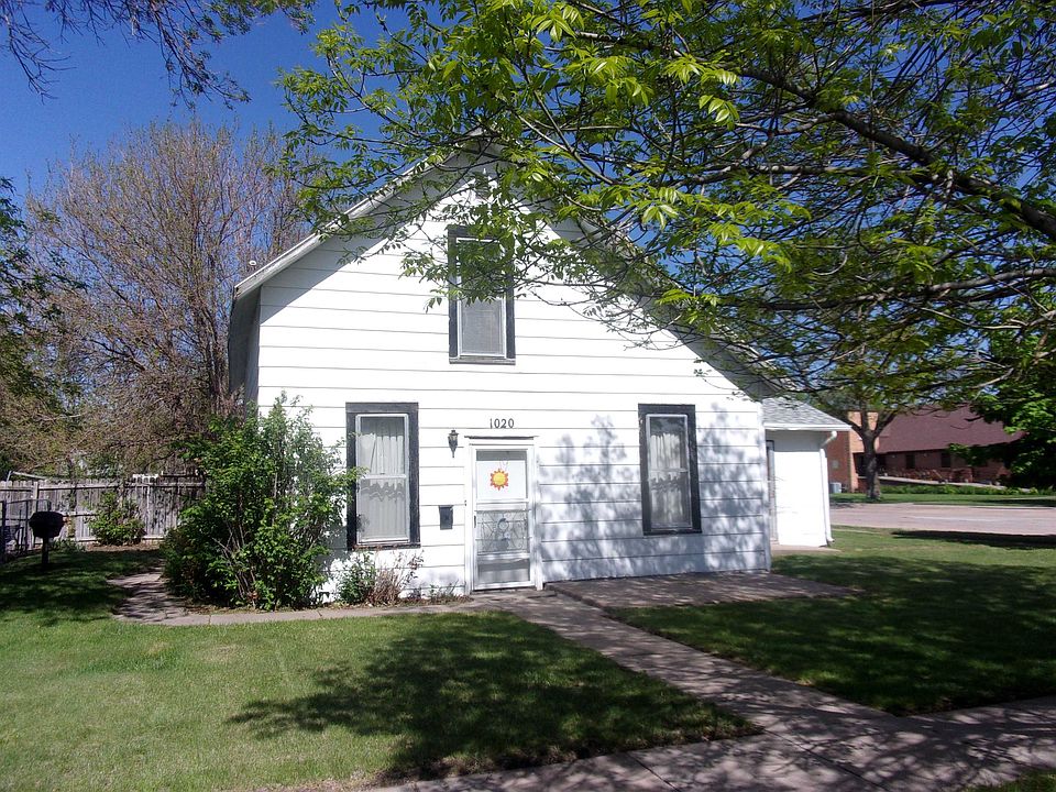 1st image of 1020 N Sycamore
