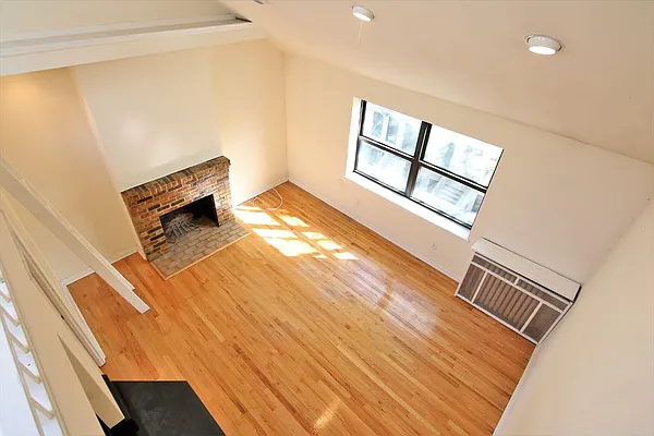 Rented by JK Dansar Corp | media 29