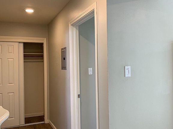 2nd image of 4041 Lincoln Way #2