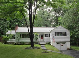 96 Hillis Ter, Poughkeepsie, NY 12603