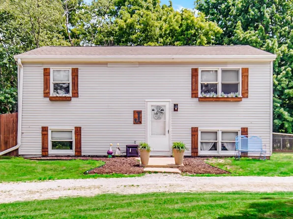 1106 S Main St, Culver, IN 46511