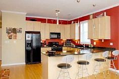 4th image of 3808 N Lakewood Ave #B