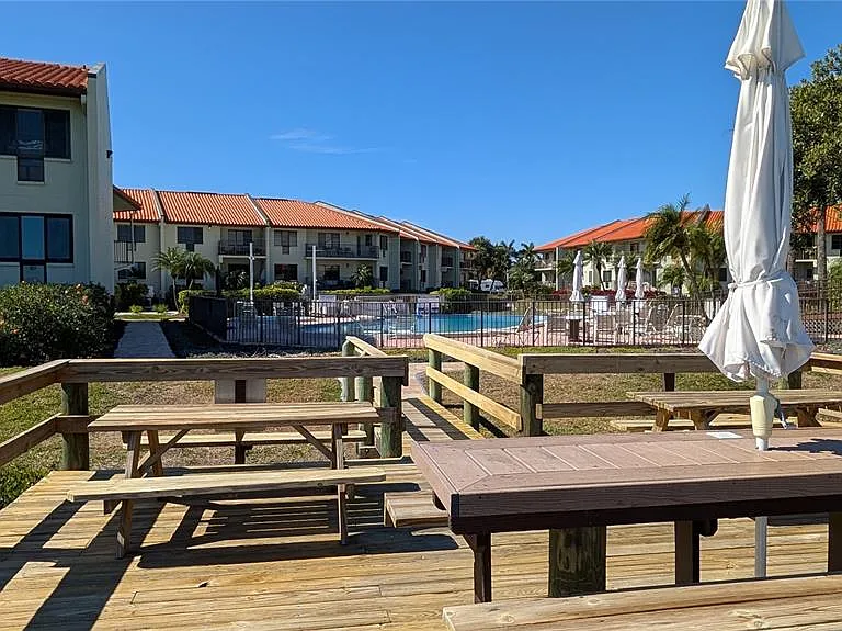 1515 Pinellas Bayway S #46 — Photo 32
