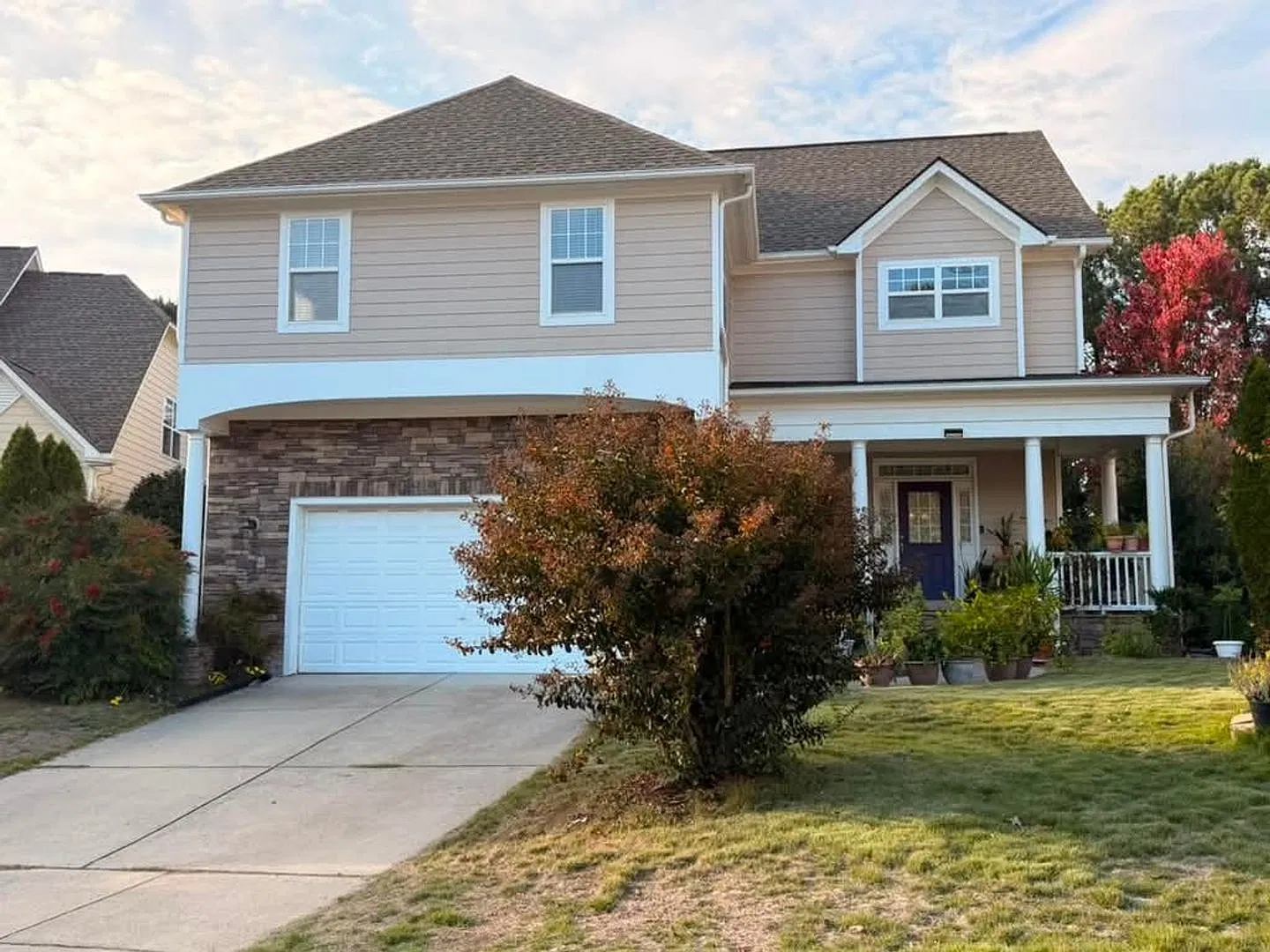 Spacious 5BR House in Cary — Photo 1