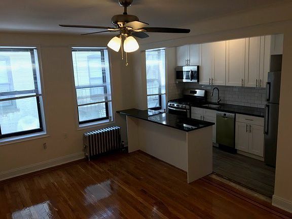3rd image of 3284 45th St #A3