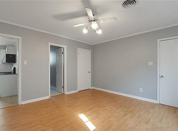 3rd image of 715 Webster St #2