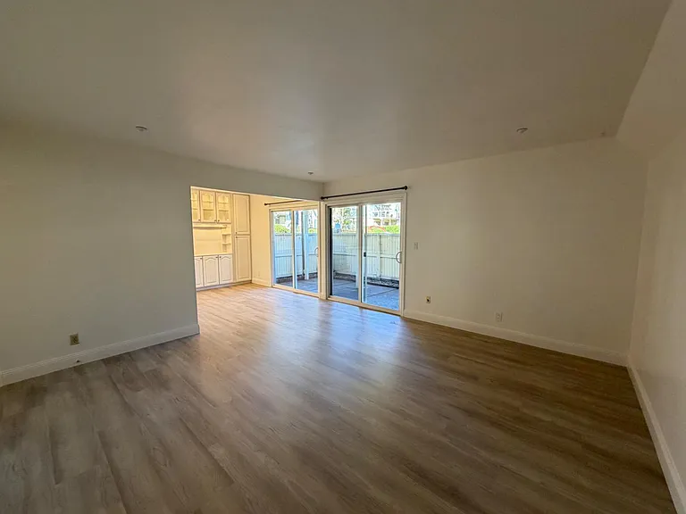 6241 Riverside Blvd #112 — Photo 20