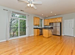 1535 W Ohio St, Chicago, IL 60642