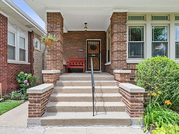 3rd image of 4942 N Keeler Ave